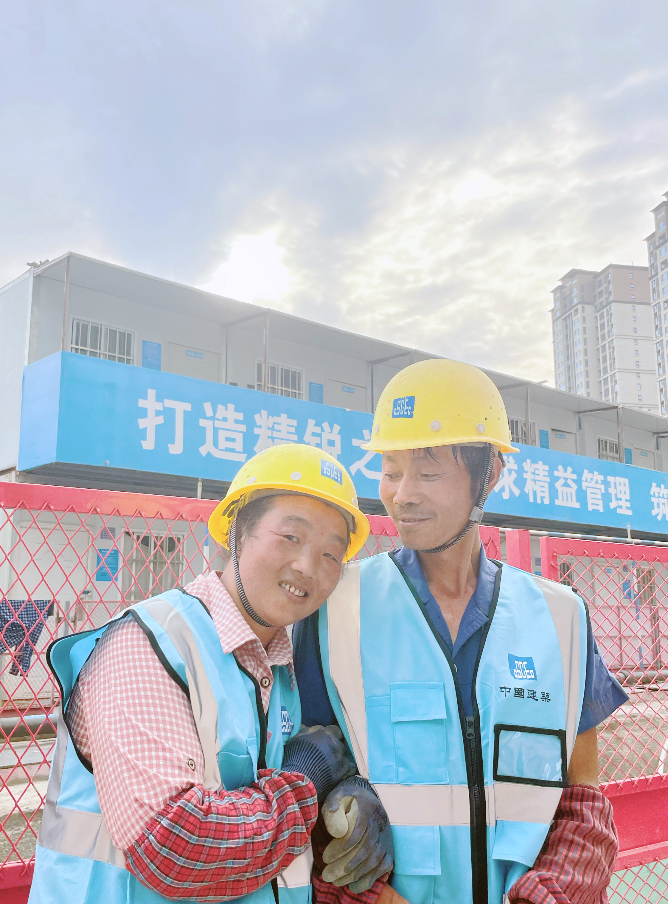 高新尚品-刘交平、张逃秀-外架工人-谢谢这么多年的陪伴，有你陪在我身边再辛苦的工作我也不会觉得累.jpg